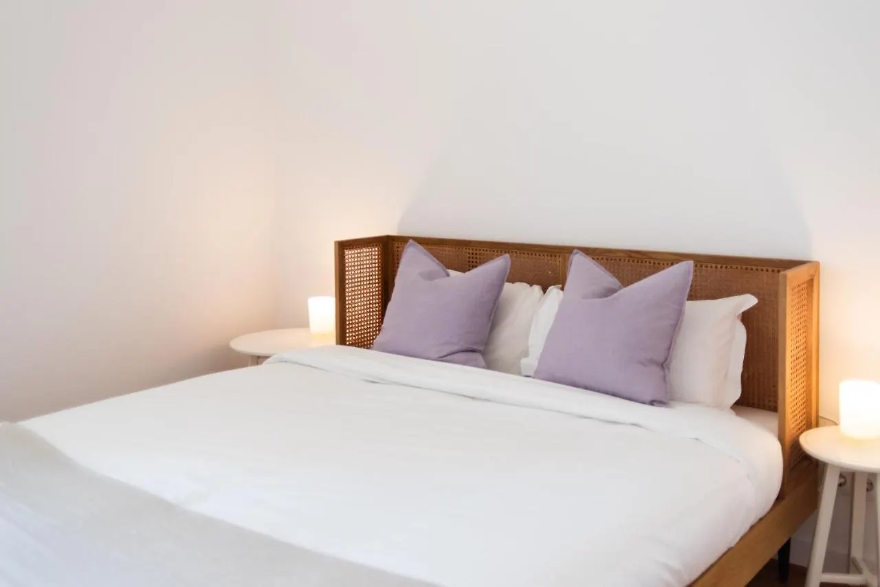 Amaro II - Sleek 2 Bedroom Apartment In Alcantara Lisboa