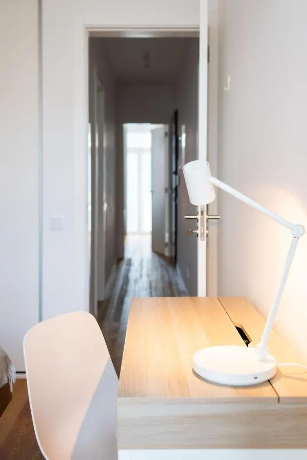 Amaro II - Sleek 2 Bedroom Apartment In Alcantara Lisboa