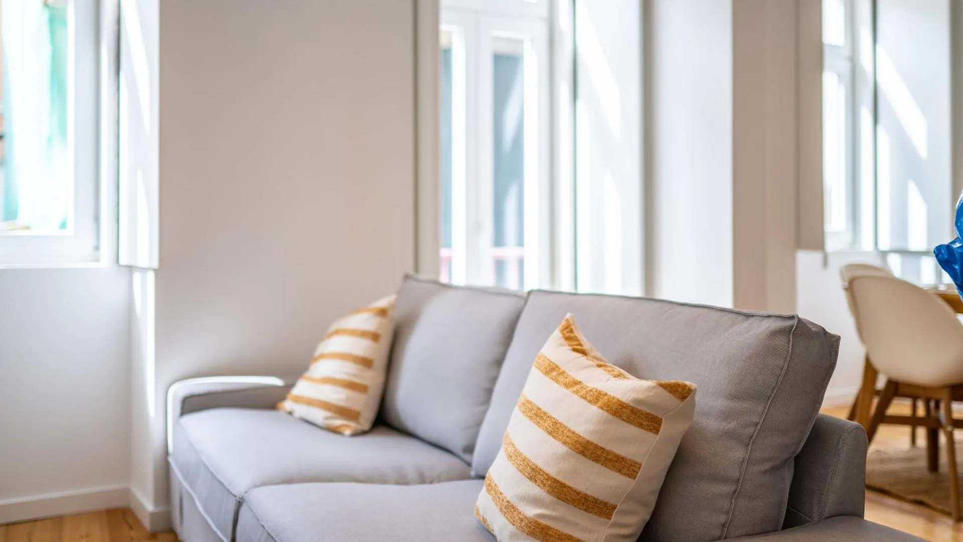 Amaro II - Sleek 2 Bedroom Apartment In Alcantara Lisboa 0*,  Portugal