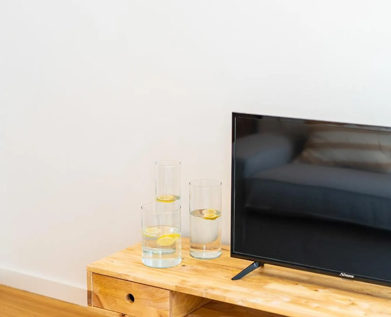 Amaro II - Sleek 2 Bedroom Apartment In Alcantara Lisboa 0*,  Portugal